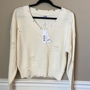 525 America Cream Distressed V-Neck Knit Shaker Sweater Size Medium NWT